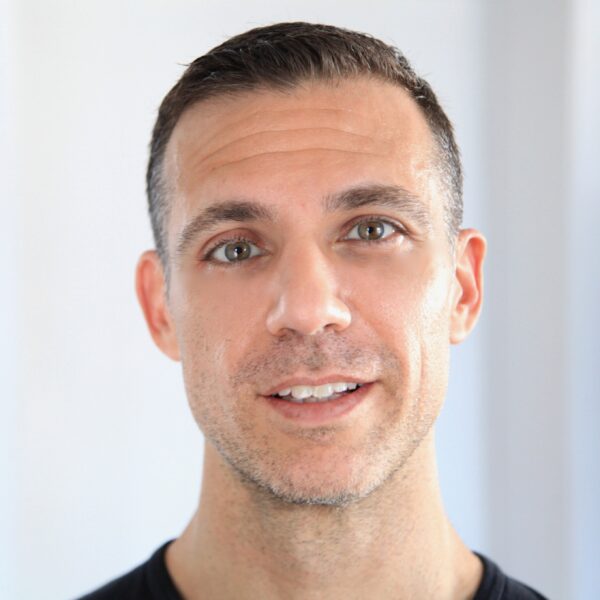Portrait of Scott Farber, Robin's Co-Founder